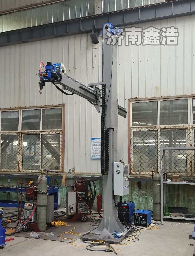 重型焊接操作機(jī)，智能數(shù)控，自動焊接