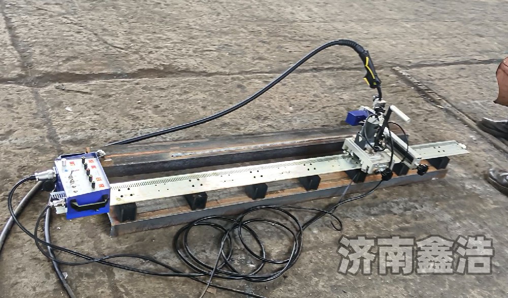 自動(dòng)焊接小車，軟軌直軌多種規(guī)格，成型美觀